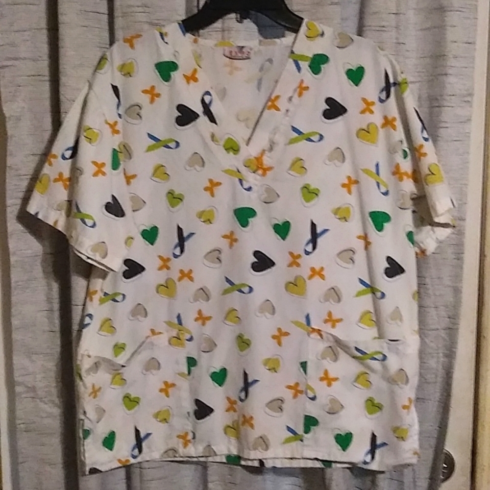 EUC Ladies XL Scrub Top.    F1